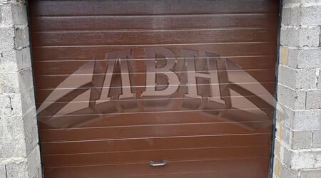 Секционные ворота - г. Гатчина, ул. Луговая 1