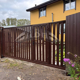 
    Откатные ворота из Евроштакетника со встроенной калиткой - п. Мыза-Ивановка
    Фотоальбом
  