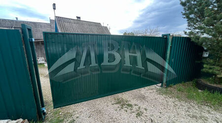 Откатные ворота из Профлиста с автоматикой - п. Пригородный 1